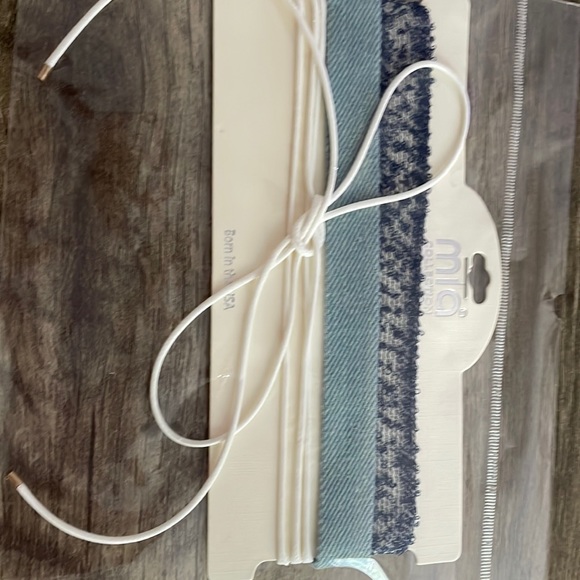 Mia Collections 3pc choker set-Women’s Jewlery-NWT - Picture 2 of 6